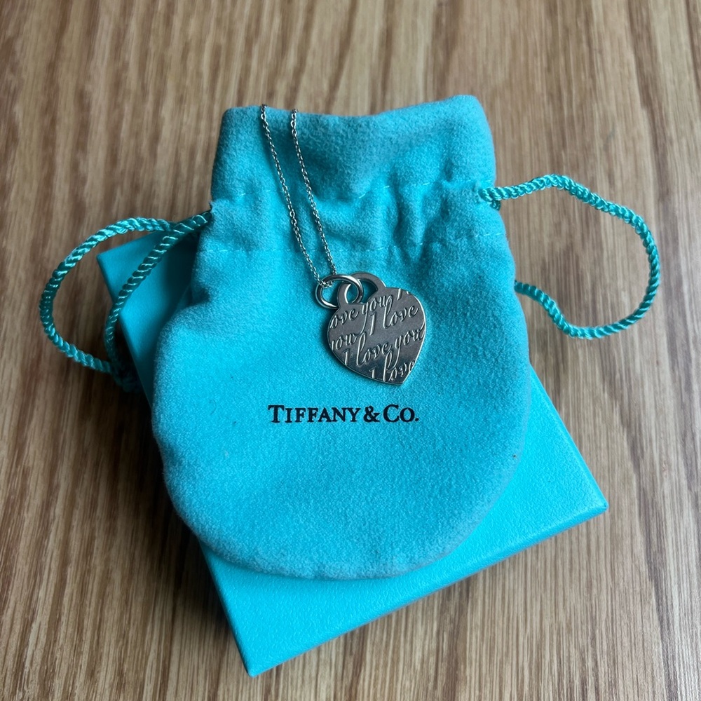 Tiffany & Co. Notes I Love You necklace 🩵 Sterling Silver, 2009